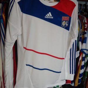 Nueva y Player Issue - Olympique de Lyon (Francia)
