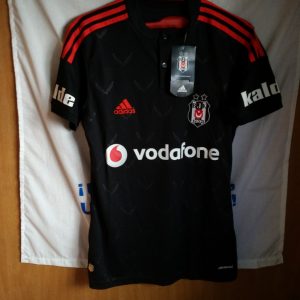 Nueva - Besiktas (Turquia)