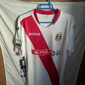 Nueva y Player Issue - FC Cartagena - dorsal 1