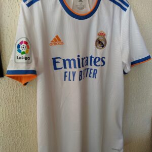 Real Madrid CF - 17 Lucas Vazquez - dada por él (version tienda)