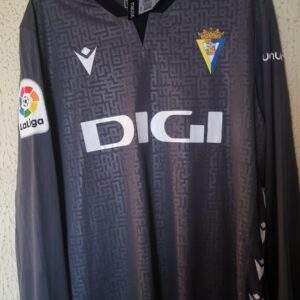 Nueva - Cadiz CF - 26 Victor Aznar - player issue