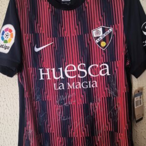 Nueva - SD Huesca - firmada por la plantilla