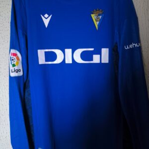 Player Issue / Worn - Cadiz CF - 26 Victor Aznar