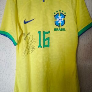 Match Worn y firmada - Seleccion de Brasil - 16 Alex Telles