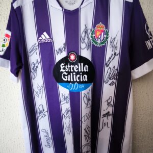 Real Valladolid - firmada por la plantilla