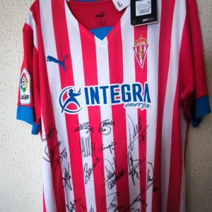 Nueva - Sporting de Gijon - firmada por la plantilla