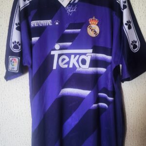 Nueva y Player Issue - Real Madrid CF - dorsal 19